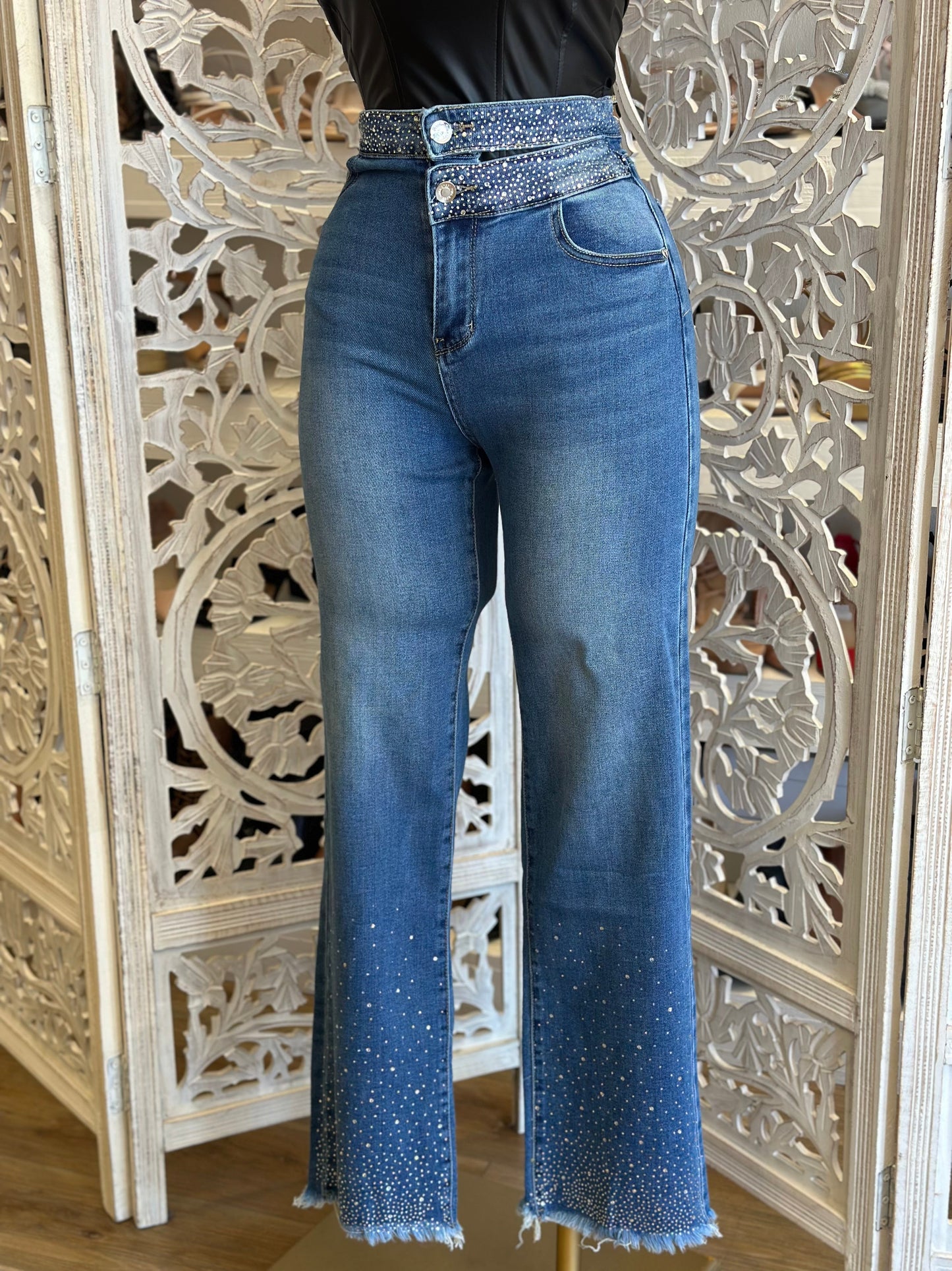 Graded Rhinestone Design Jeans- Slightly Stretchy