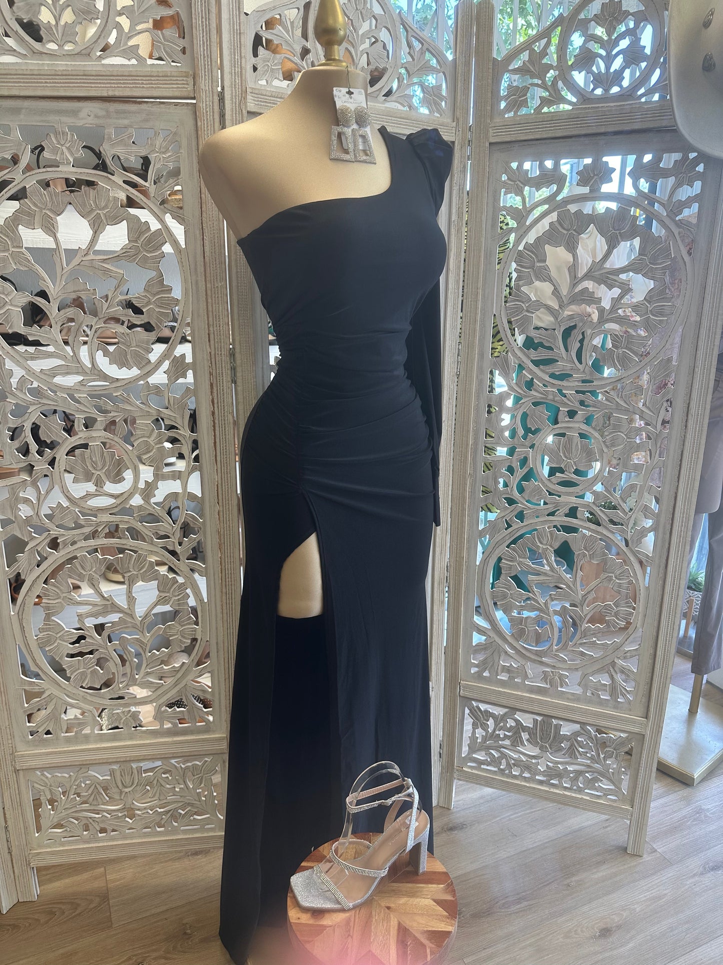 Black Puff Sleeve Formal Dress