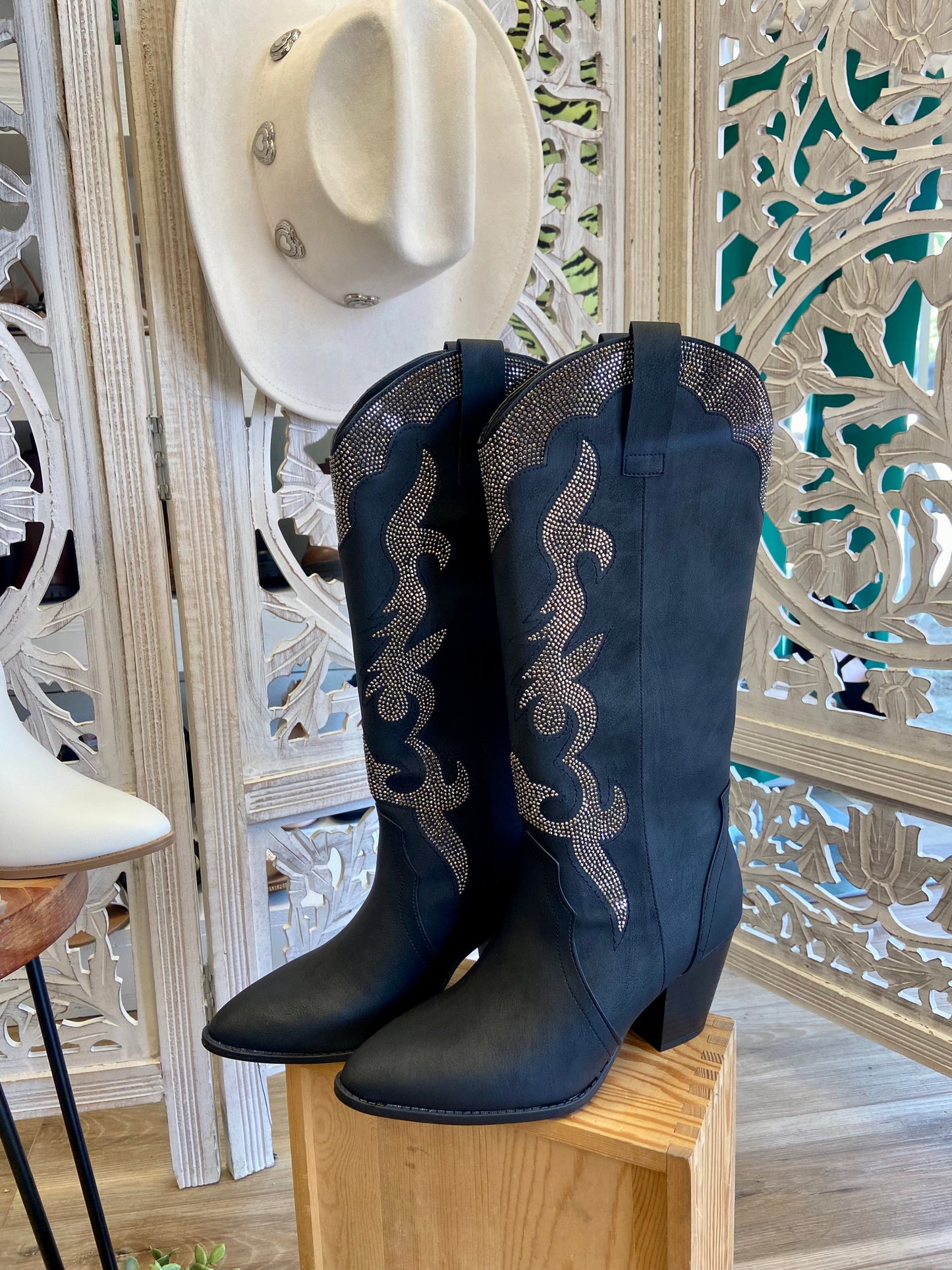 Black Rhinestone Design Western Boots