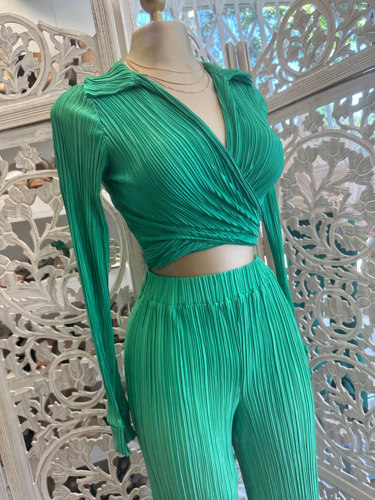 Green Pleated Tie Set