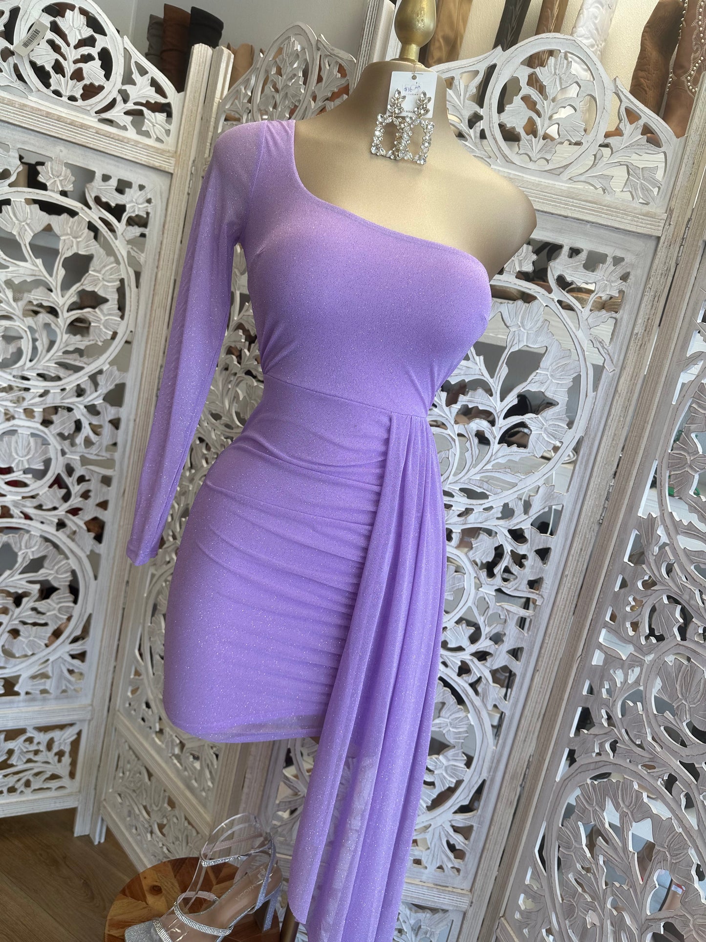 One Sleeve Tailed Lavender Dress