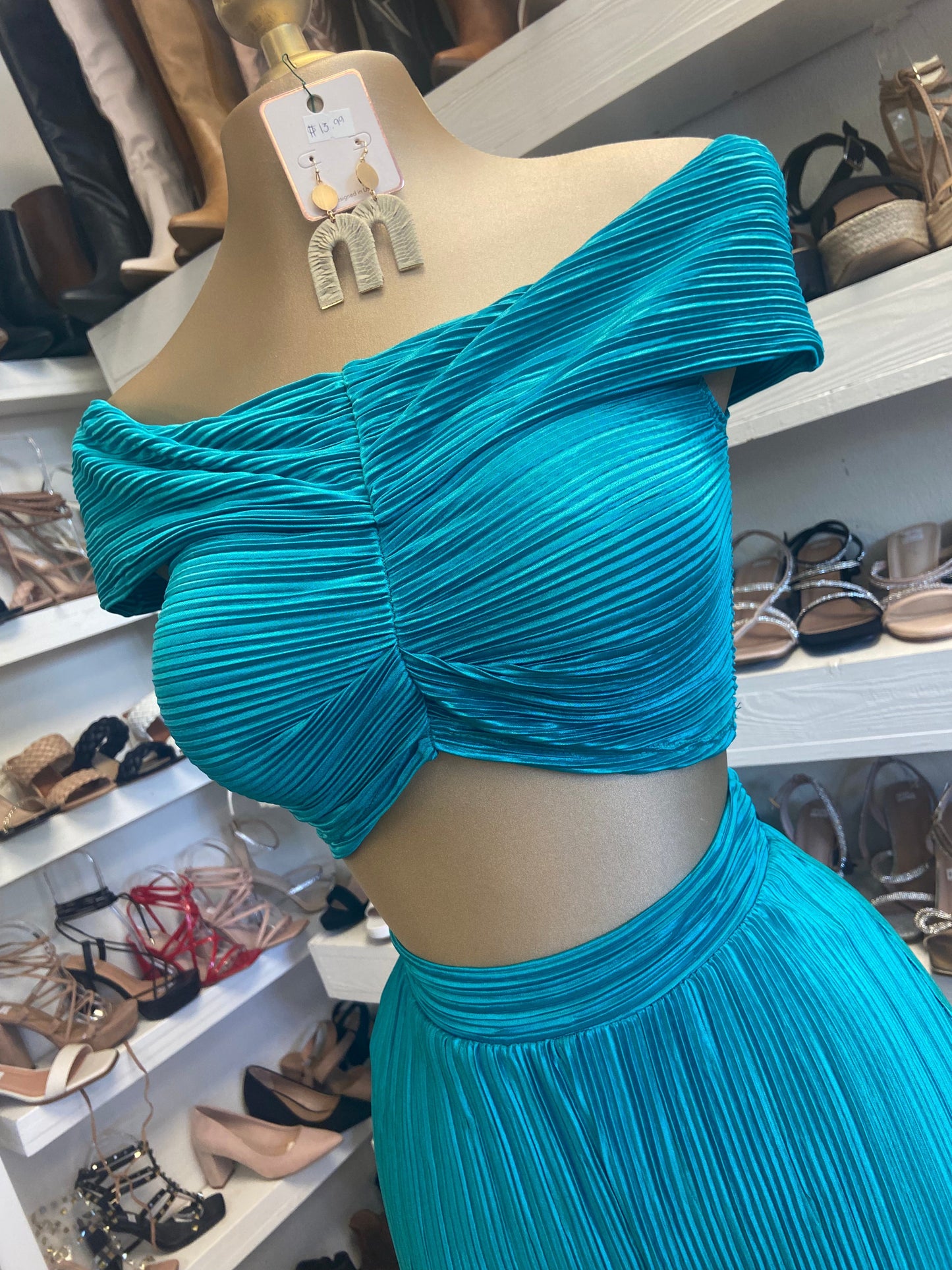 Turquoise Pleated Set