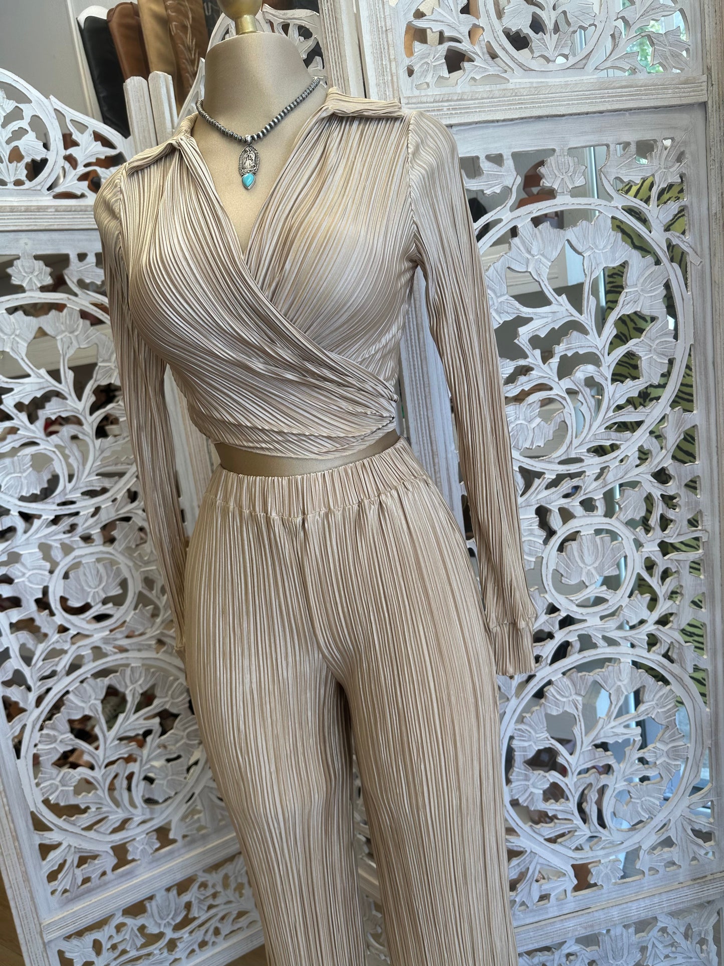 Beige Pleated Tie Set