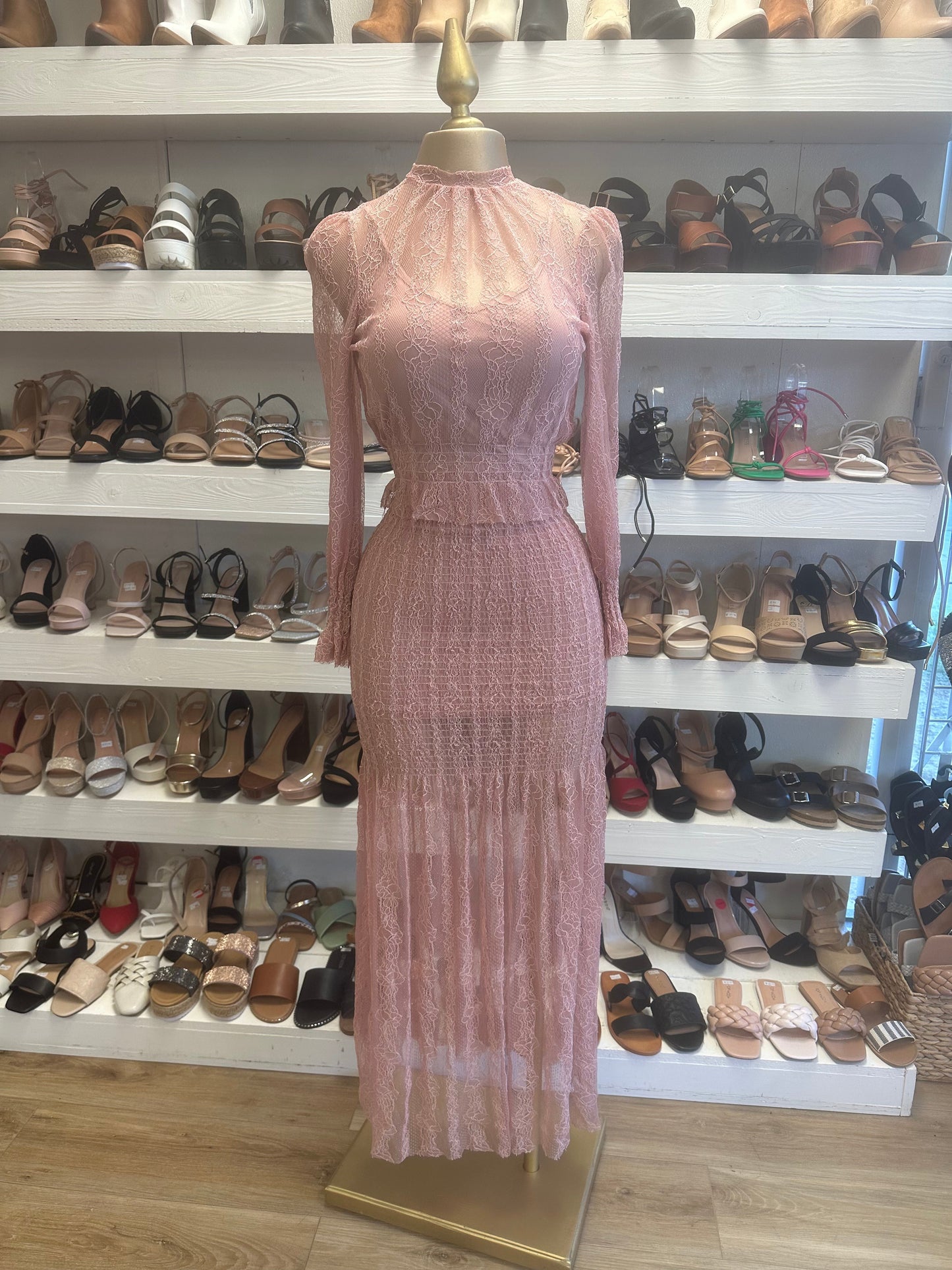 Mauve Lace Maxi Dress