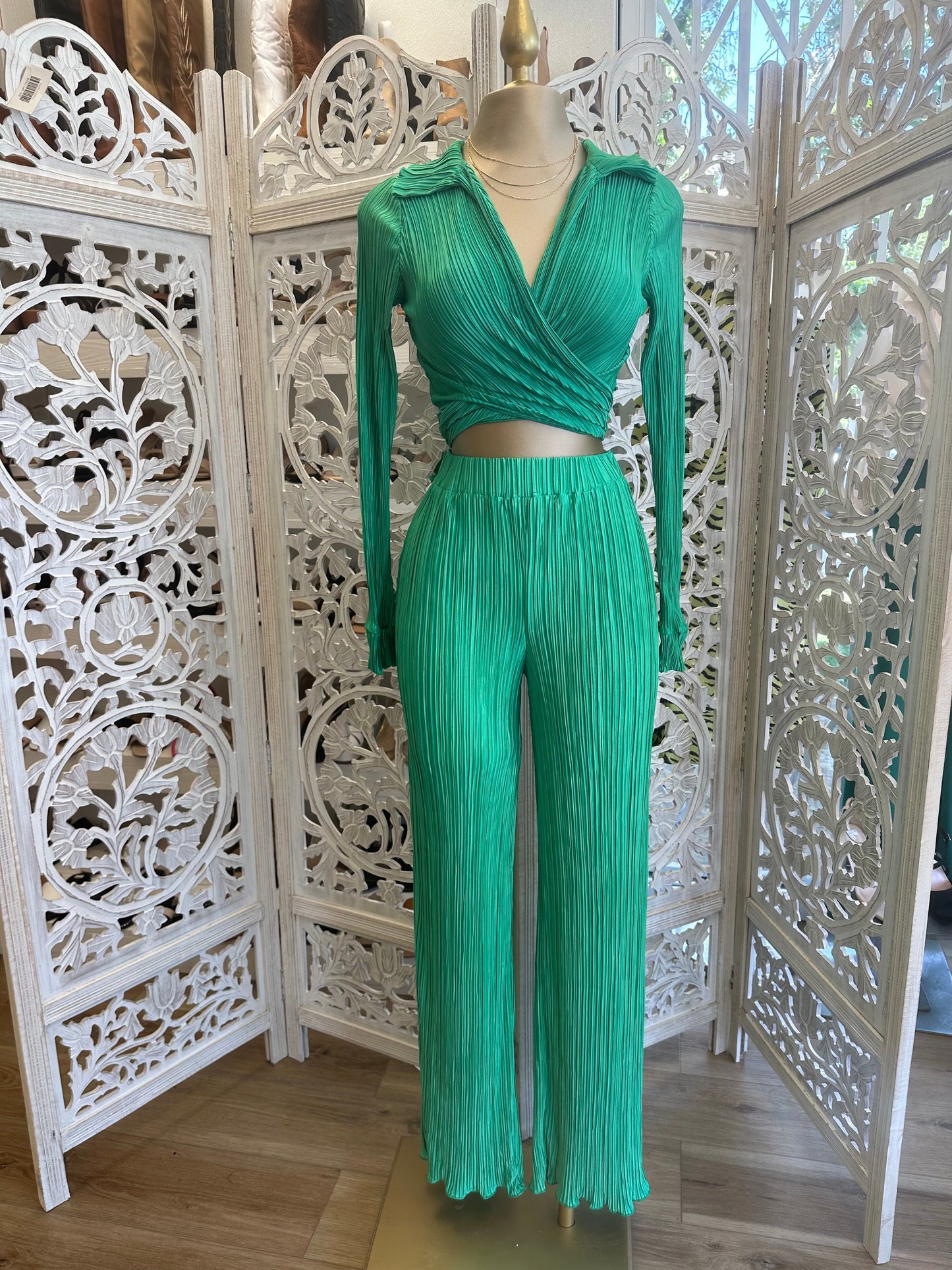 Green Pleated Tie Set